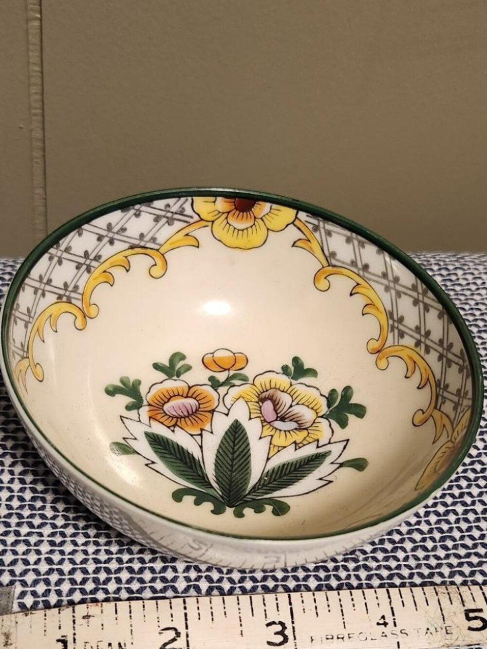Antique Noritake Hand Painted 3-Footed Nut Bowl Pattern 39580 Red Wreath M Mark
